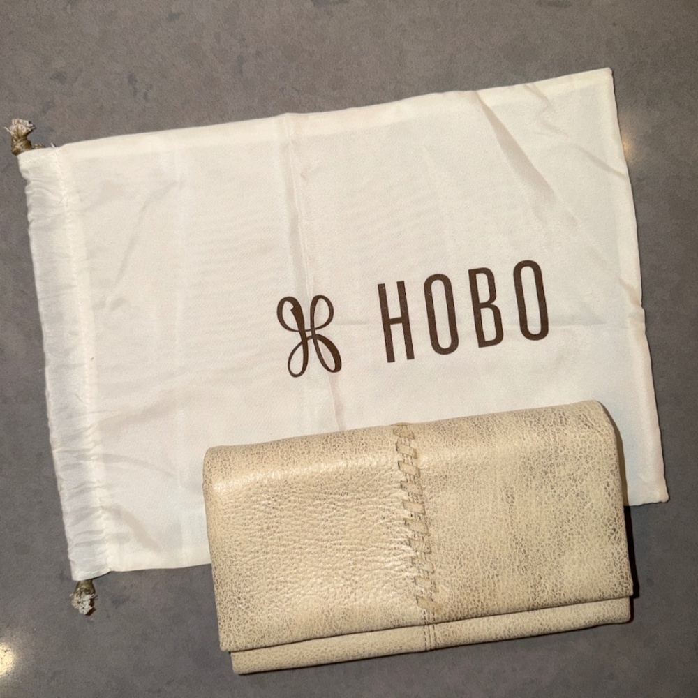 HOBO Keen Continental Wallet, Metallic Gold, Rare Discontinued, Wristlet, NWT - Picture 6 of 7